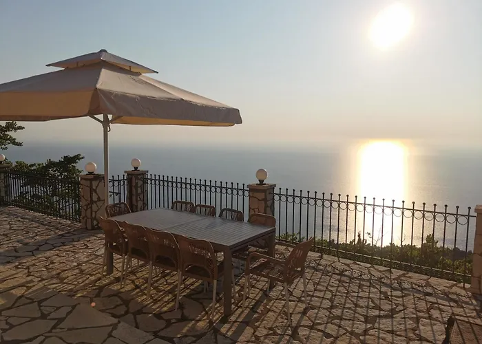 Lefkada Sunset Villa *